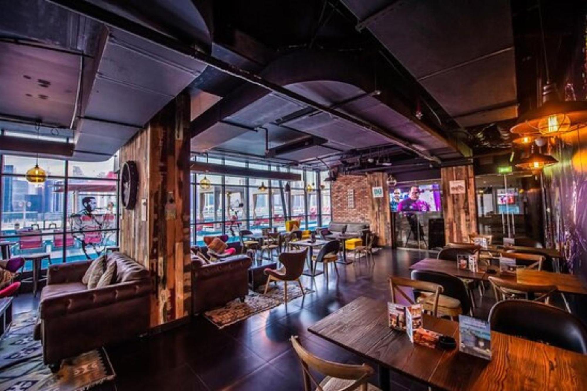 Canal Central Hotel Business Bay Dubai Exterior foto The interior of the restaurant